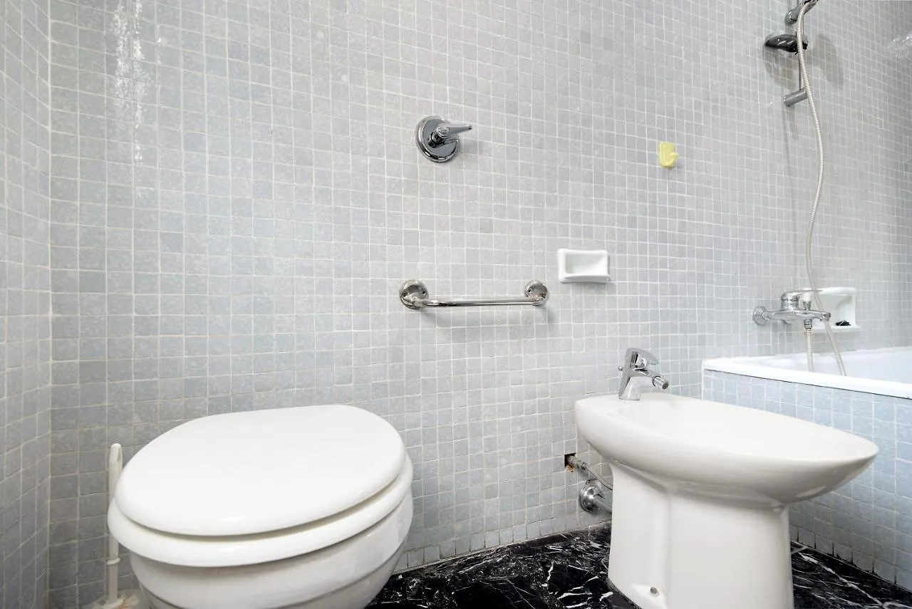 Condominio Sereno Rapallo 0*,